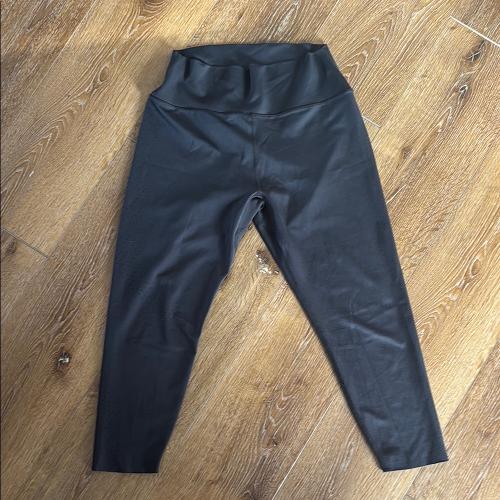 BuffBunny Black Leggings